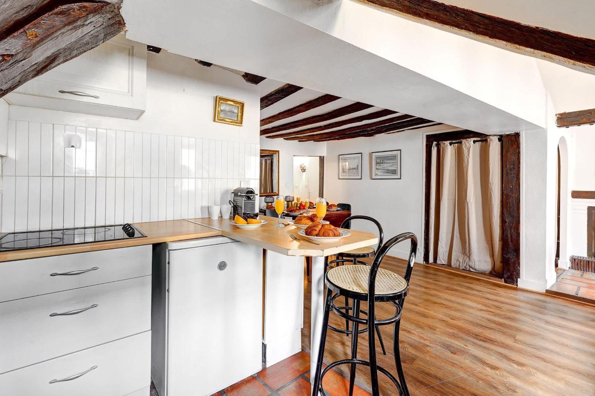 Ile Saint-Louis - 2Br - Cityapartmentstay باريس المظهر الخارجي الصورة